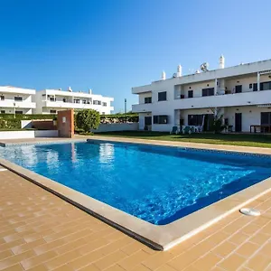 https://urbanizao-avilita-apartment-lake-pool-and-tennis-court.hotelaalgarve.com